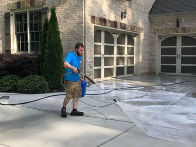Power Washing for All Seasons: The Benefits of Year-Round Exterior Cleaning