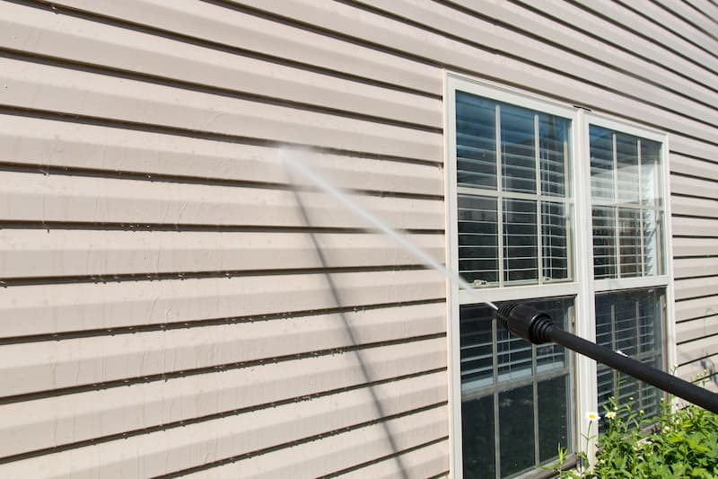 How to actually pressure wash a house